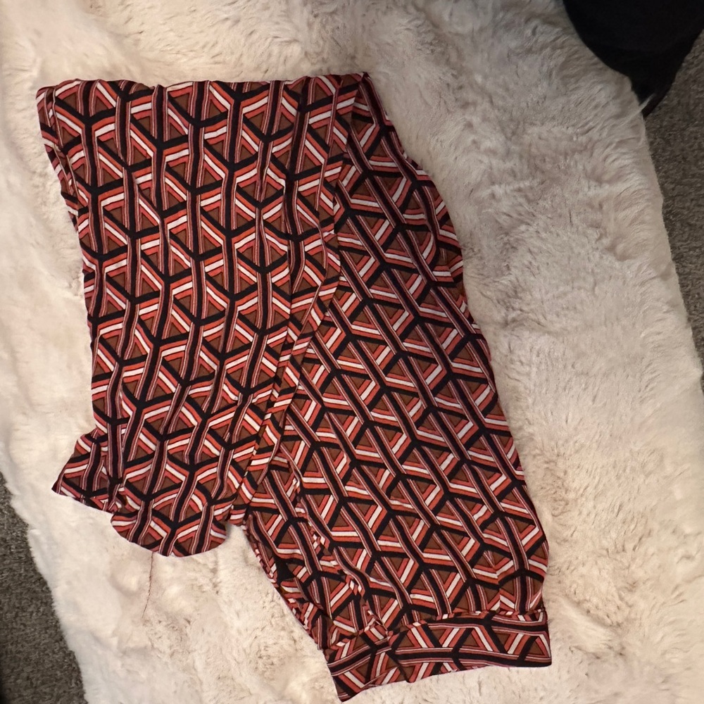 Diane Von Furstenberg Red Geometric Pattern Shorts